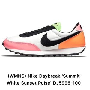 Nike Daybreak ‘Summit White Sunset Pulse’ Women’s Size 8